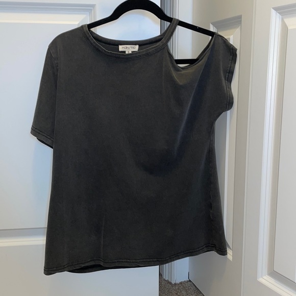 Cold Shoulder T-Shirt - Picture 1 of 1
